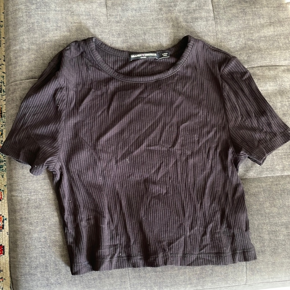 Brandy Melville Ribbed crop top